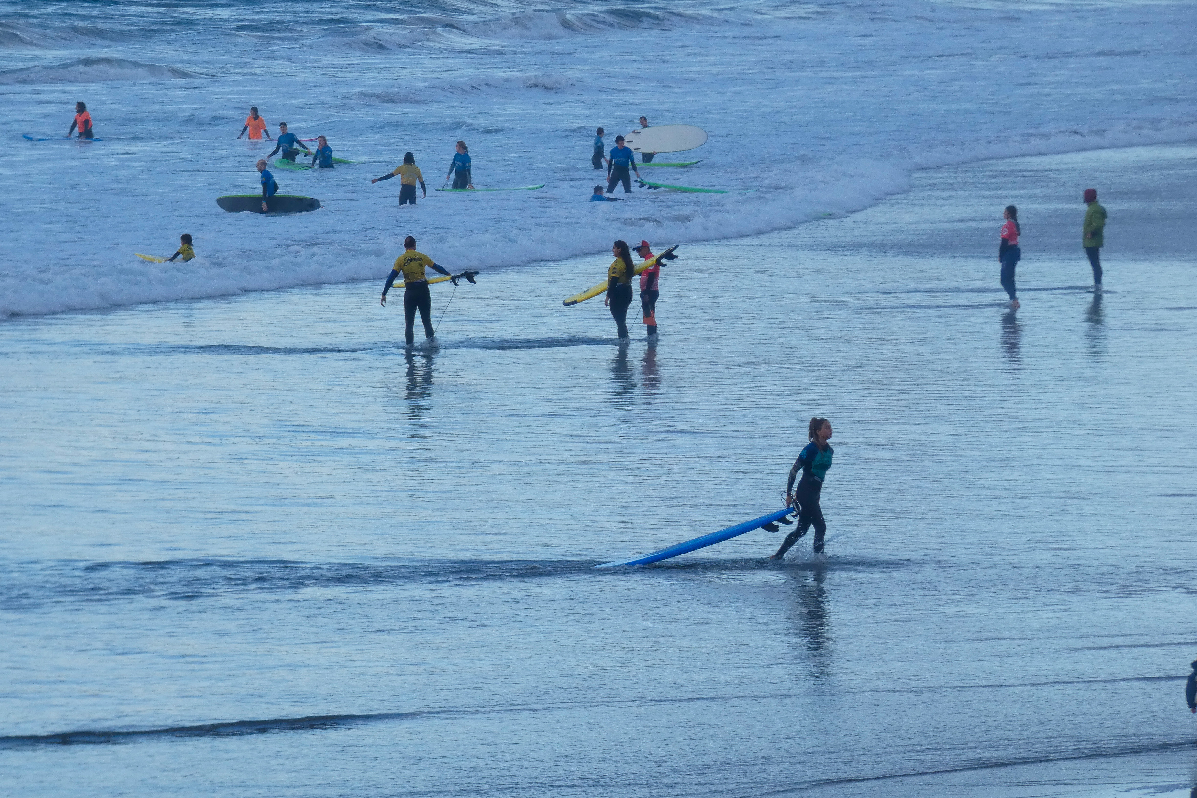 Deni Black coaching surf in Bali